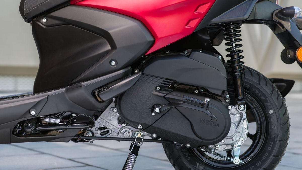 Yamaha RayZr 125: come va il primo scooter "ibrido" +VIDEO+
